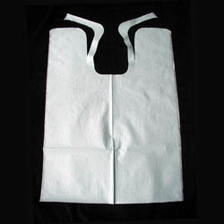 #673 Disposable Geriatric Adult Bibs
